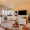 Wisteria View with hottub & cabin sleeps 20 - 奇彭纳姆