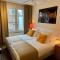 Long Johns Pub & Hotel