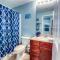 Laketown Wharf 728 By Aneliya
