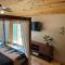 Wonderful cabin tucked in the woods /w Hot tub - Mountain City