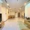 Moxy HCMC Aparts - Vinhomes Central Park, Ice Rink