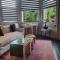 9 Modern Classic - Spacious One Bed Apartment - Great Location - Free onsite Parking - Comfy Bed