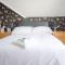 Headlands - Room Only Accommodation
