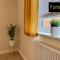 Three Bedroom Semi Detached House By Flipside Property Aylesbury Serviced Accommodation & Short Lets With Wifi & Parking