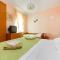 Studio apartment Josip