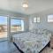 Gold Beach Home with Hot Tub, quarter Mi to Beach!