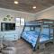 Gold Beach Home with Hot Tub, quarter Mi to Beach!