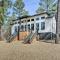 Broken Bow Cabin Luxe Outdoor Area and Hot Tub