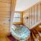 Glass Mountain Treehouse