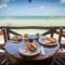 Beachfront Hotel La Palapa - Adults Only