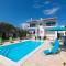 Family friendly apartments with a swimming pool Vrsi - Mulo, Zadar - 20732