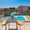 Family friendly apartments with a swimming pool Vrsi - Mulo, Zadar - 20732 - Vrsi