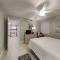Ocean Breeze West #204