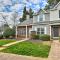 Chic Charlotte Townhome with Community Pool