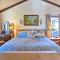 Cozy Story Book Barn Cottage with Scenic View - 朱利安