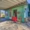 Cozy Story Book Barn Cottage with Scenic View - 朱利安