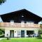 2 Bedroom Cozy Apartment In Arrach