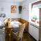 2 Bedroom Cozy Apartment In Arrach