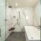 Walk to Skiing Exceptional Juniper Landing 4 BR+Den Private Hot Tub Panoramic Golf Course Views Pool - 帕克城