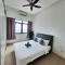 PJ The Grand by SkyLimit Suites