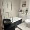 The Old Post Office, Cosy Grade II listed 2 bed apartment Windermere