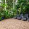 Seascape Holidays - Coral Apartments
