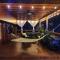 Palms Luxury Suite with Private Jacuzzi