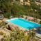 Villa Esmeralda - Free Wifi - with swimming pool