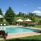 Nice apartment with pool and beautiful garden - Montone