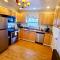 Near Train Station Gorgeous 3-Bedroom Apartment with Patios