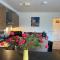 Contemporary, Cosy & Homely 2 Bed Apartment with High-Speed WIFI, Terrace & Free Parking overlooking Stourbridge Common Park & Coldhams Brook