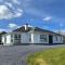 Superb 4 Bed / 3 Bath Bungalow in Mitchelstown - Митчелстаун