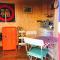 Cosy Private Cabin with parking in good location