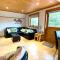 Spacious Primrose Lodge for 6 with Hot Tub at a Spa Resort