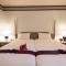 Diamond Plaza Hotel