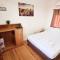 Roos Guesthouse