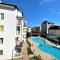 Bravo 5 Holiday Home