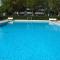Great flat with shared pool and lovely balcony