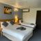 Statesman Motor Inn