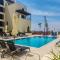 HiGuests - Stylish Waterfront Apartment With Pool in La Mer - دبي