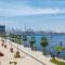 HiGuests - Stylish Waterfront Apartment With Pool in La Mer - دبي
