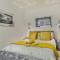 The Apartment - Ground Floor - Luxury for up to 4 guests near Open Air Theatre and North Bay - Scarborough