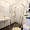 Villa Loebel - Exceptional Queen Louisa two bedroom apartment with 2 balconies