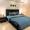 Freddys Royal Family Apartments