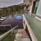 Vista Espetacular em Escarpas com Piscina - كابيتوليو
