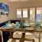 Tanis Ocean Loft