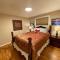 Centrally Located Redmond Retreat with Pool Table