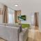 2 BR Apt Steps to Nivy Station - Bratislava