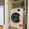 Luxury 4 Bedroom House - Close to M1 - Free Parking, Fast Wifi, SmartTV with Netflix by Yoko Property - 米尔顿凯恩斯