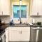 Beautiful, well-stocked home - sleeps 7!